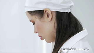 Comer fóra da cociña! Sedutor bebé Cassie Lume satisfeito co que a BBC carne, tendo que profunda na súa buceta ata que o tempo para algúns anal! Bo Apetito! Completa Película &amp;amp; 1000s Máis en PrivateBlack.com!