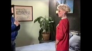 Опатија Gale Pornstar удира анален гроздобер