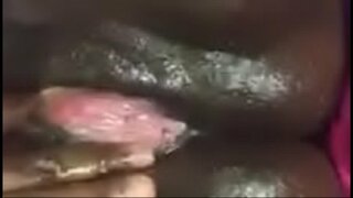 ���්රීඩා දිව්ය සත්ප්රසාද dat චොකලට් තෙත් මෝඩයෙක්