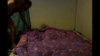 Legato al letto e ha insegnato una lezione